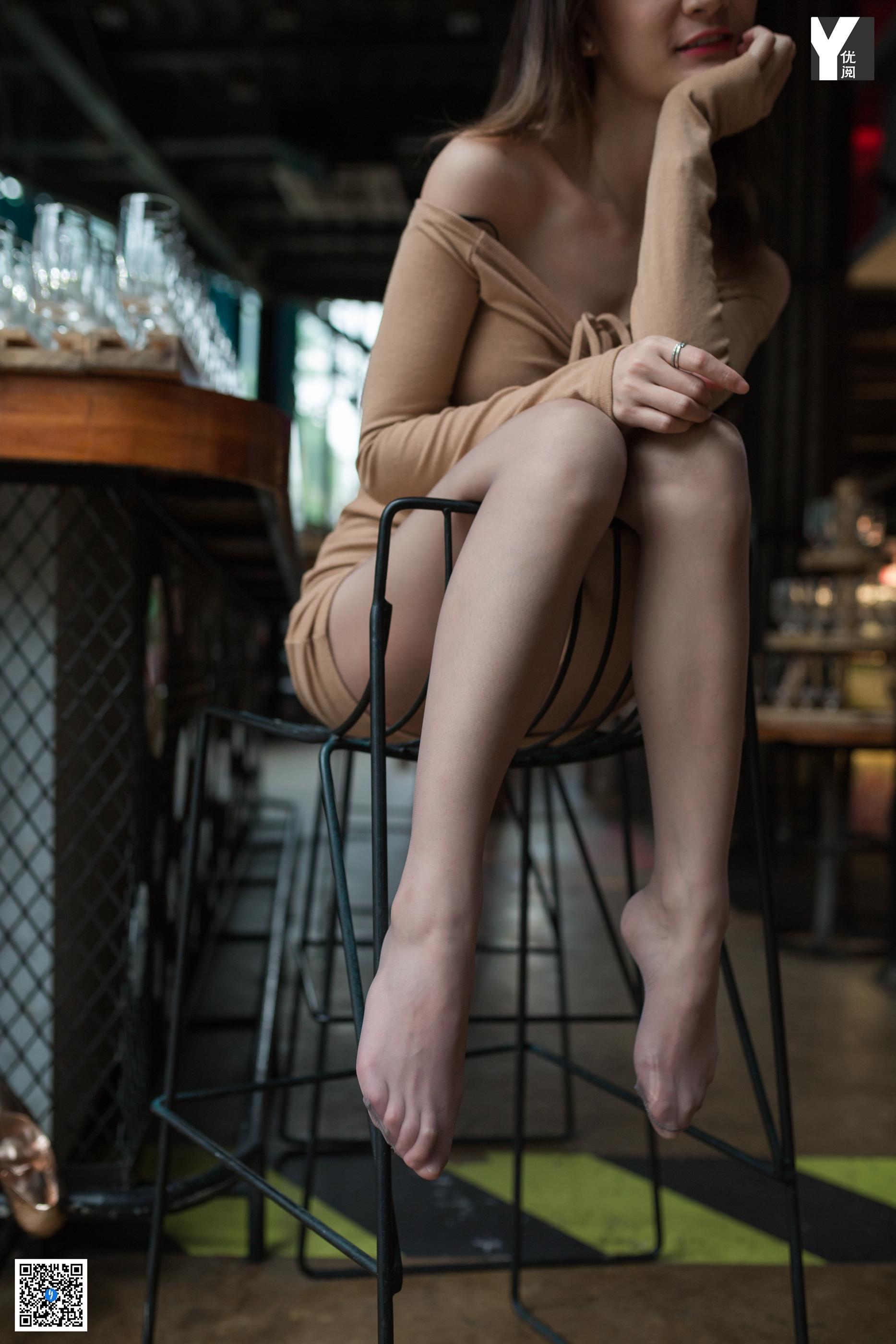 IESS异思趣向 - 模特：秋秋《职业性感选手》